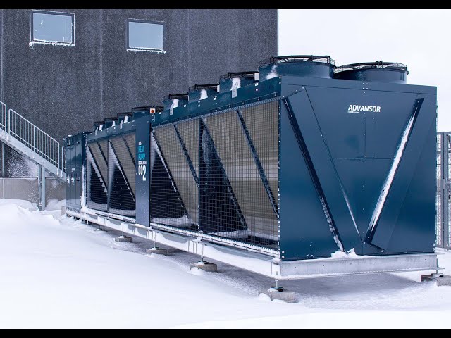 Advansor ValueBox -kokonaispaketti valmiina käyttöönottoon, kuvakulma päädystä